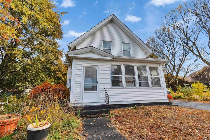 Property Photo:  15 Main Street  NH 03275