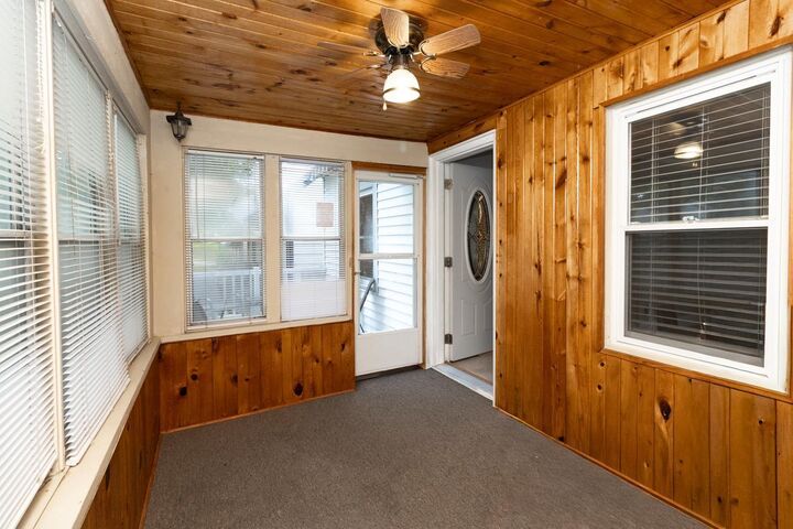 Property Photo:  1211 Juliet Avenue  MN 55105