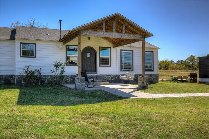Property Photo:  3974 Texas Highway 11 E  TX 75482