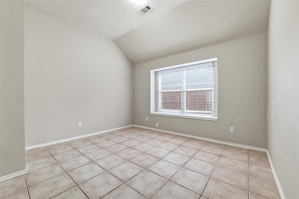 Photo de la propriété:  2711 Lake Way Drive  TX 75052