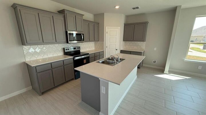 Property Photo:  312 Gallant Man Court  TX 76049