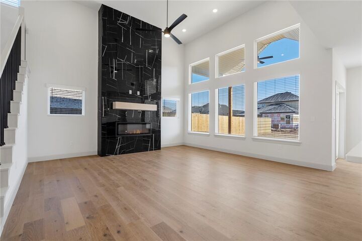 Property Photo:  1220 Mammoth Street  AR 72713