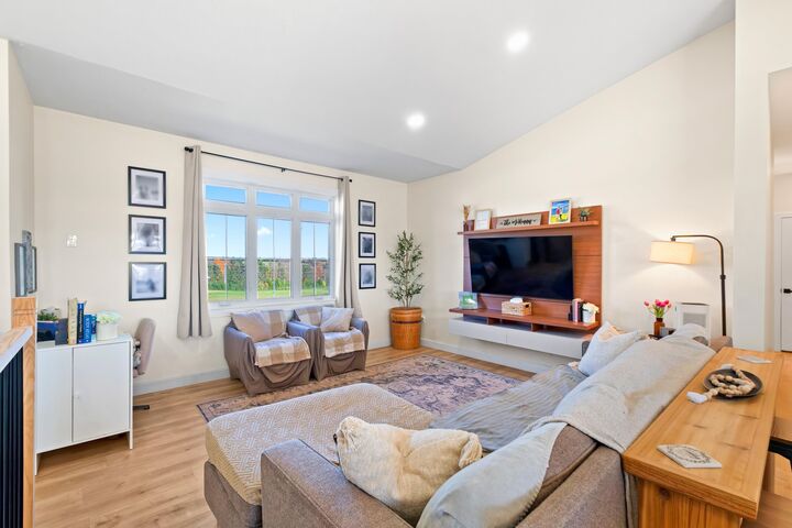 Property Photo:  81 Kingsway Drive  PE C0A 1G0 