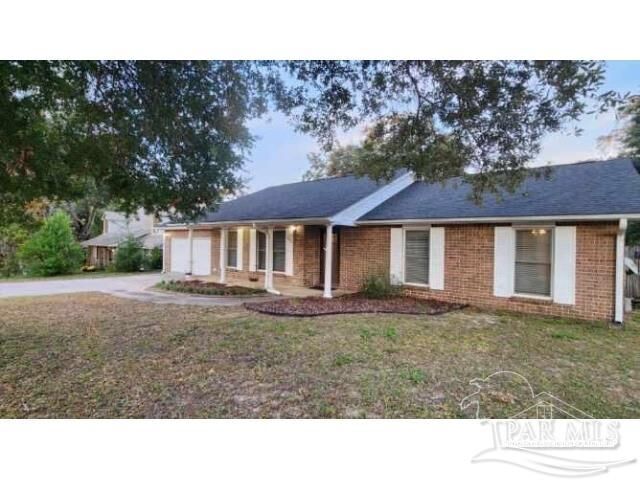 Property Photo:  5814 Roble Loma  FL 32526