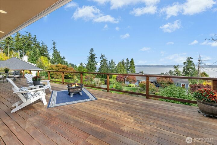 Property Photo:  21322 NE President Point Road  WA 98346 