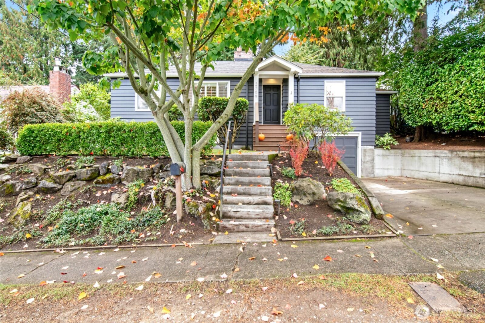 Property Photo: 2709 NE 90th Street WA 98115