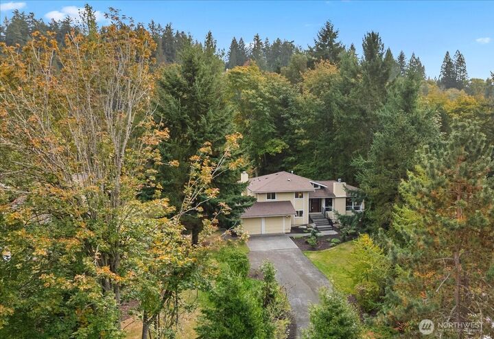 Property Photo:  1061 NW 167th St  WA 98177