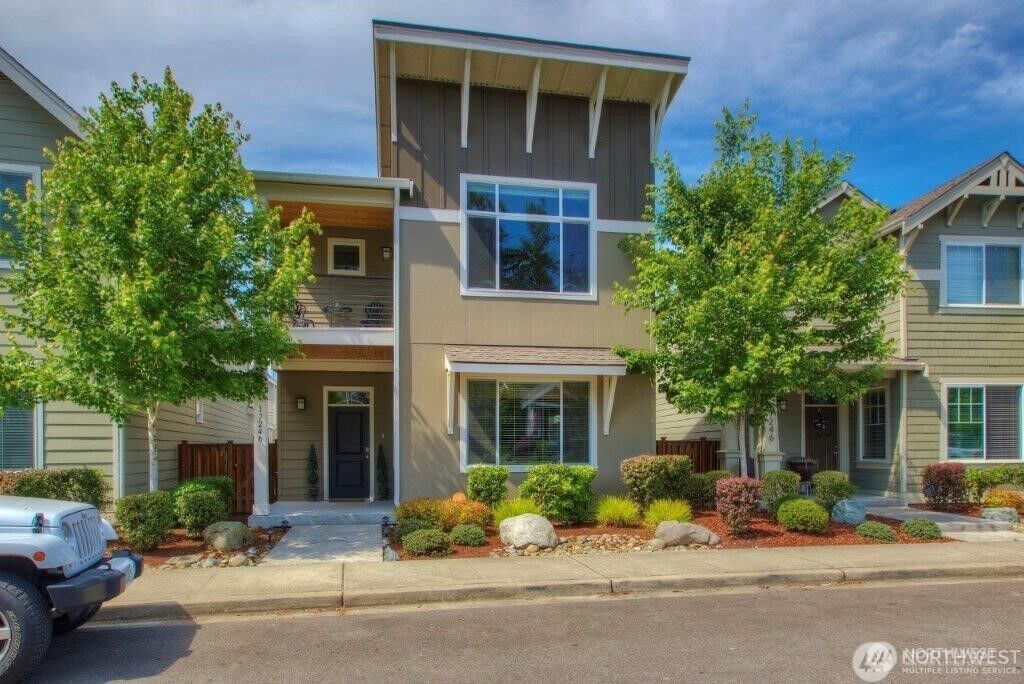 Property Photo:  17248  117th Avenue E  WA 98374