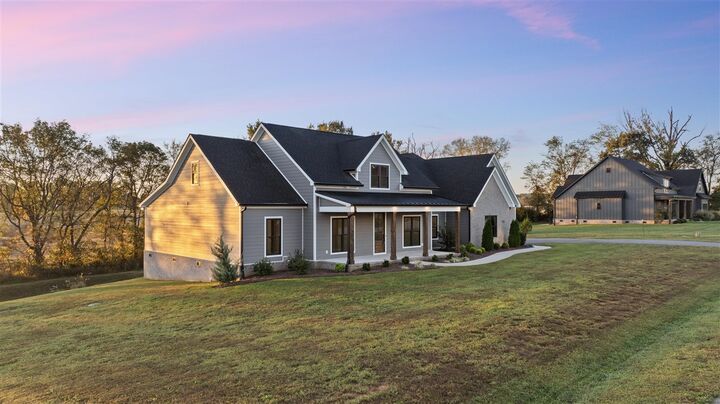 Property Photo:  2447 Silver Oak Street  KY 42104