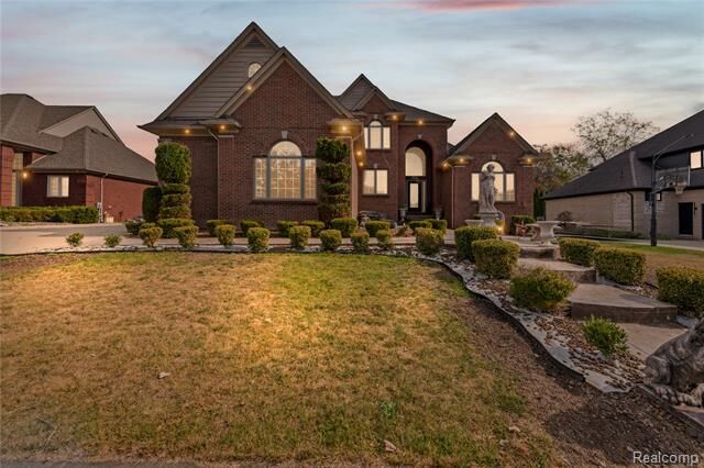 56502 Edgewood Drive  Shelby Twp MI 48316 photo