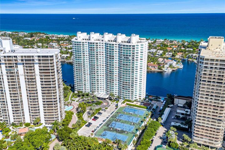 20201 E Country Club Dr 1907  Aventura FL 33180 photo