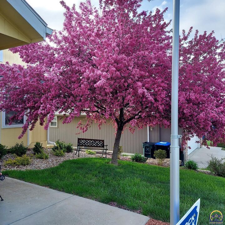 Property Photo:  1717 SW Stone Crest Dr  KS 66615