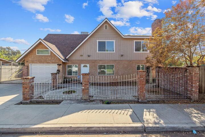 1408 N Park Street  Visalia CA 93291 photo