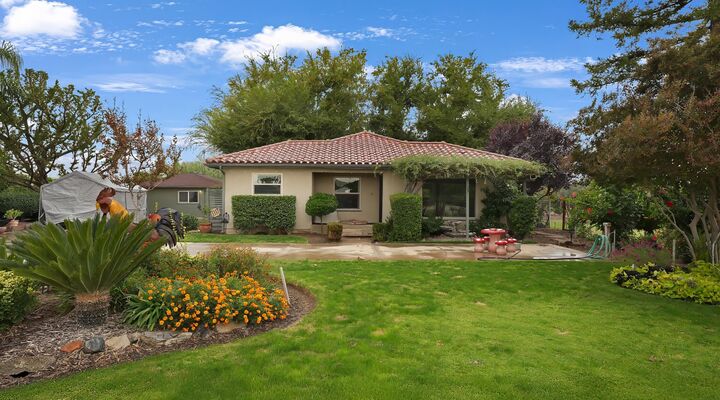Property Photo: 651 S Cornucopia Road CA 93221