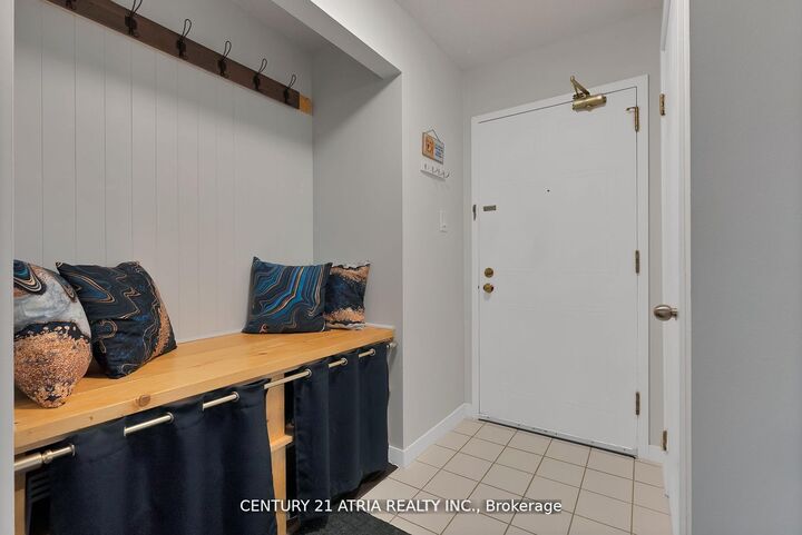 Property Photo:  65 Trailwood Drive 523  ON L4Z 3L1
