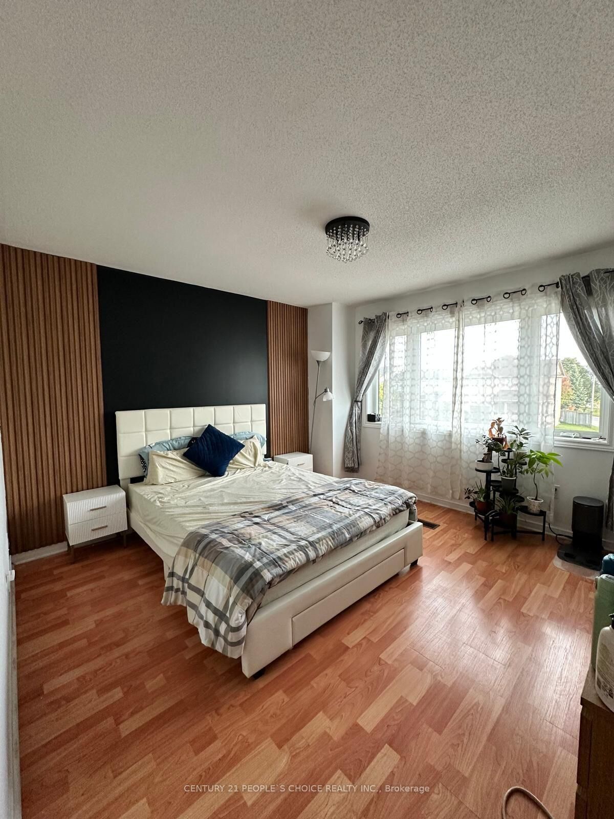 Photo de la propriété:  76 Cottingham Crescent  ON L1H 8V6