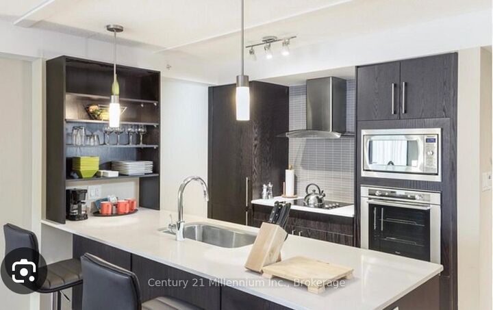 Property Photo:  9 Harbour Street 5404-54  ON L9Y 5C5