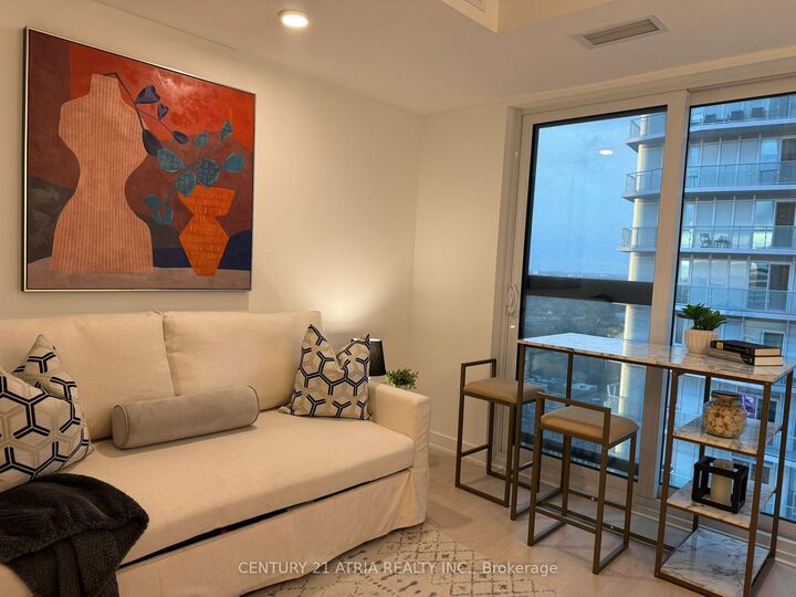 Property Photo:  252 Church Street 3707  ON M5B 0E6