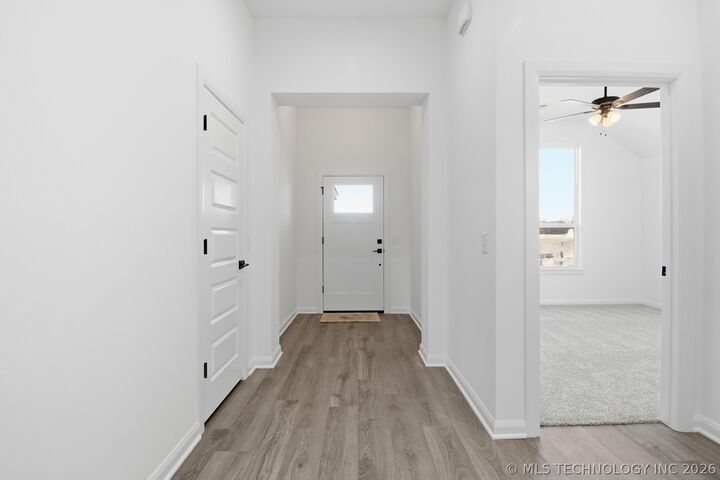 Property Photo:  10316 E 132nd Street S  OK 74008 