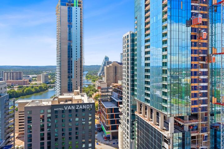 84 East Avenue 2410  Austin TX 78701 photo