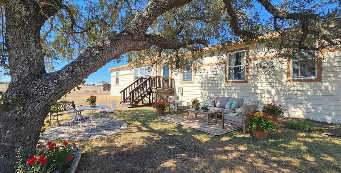 Property Photo:  401 High Ridge Meadows Drive  TX 78629