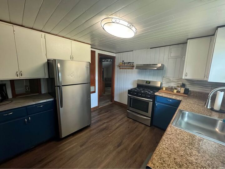 Property Photo:  822 7th Avenue  GA 31701