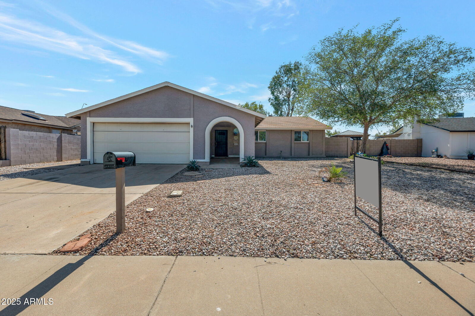 Property Photo:  1403 W Los Arboles Place  AZ 85224
