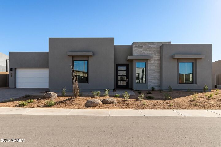 5713 E Rancho Caliente Drive  Cave Creek AZ 85331 photo