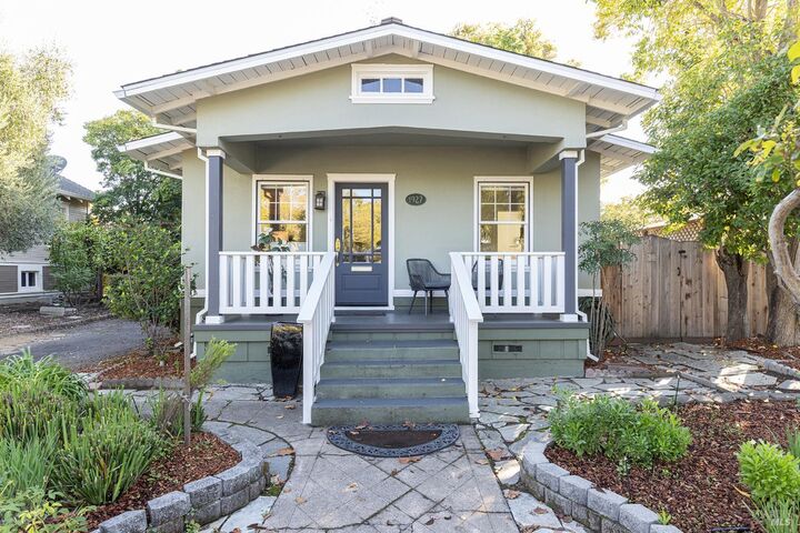 Property Photo:  1927 2nd Street  CA 94559