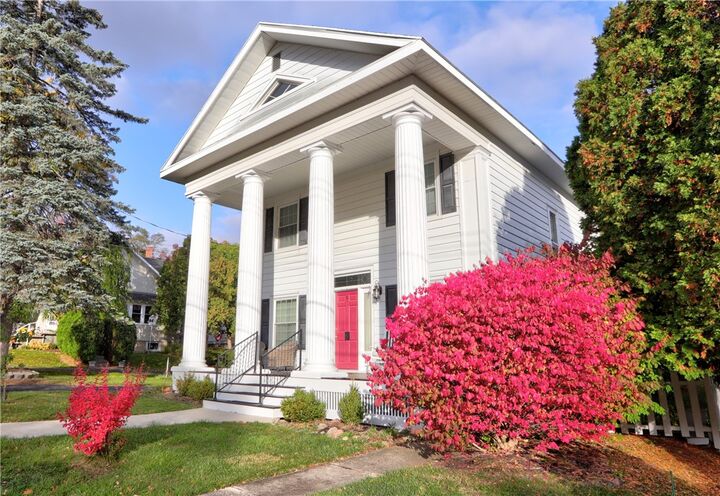 Property Photo: 10 Delancey Drive NY 14456