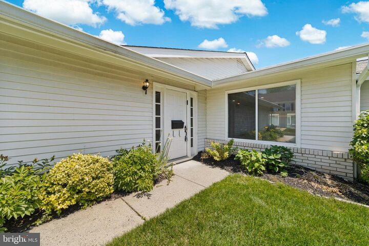 Property Photo:  442 Dahlia Plaza A  NJ 08831 