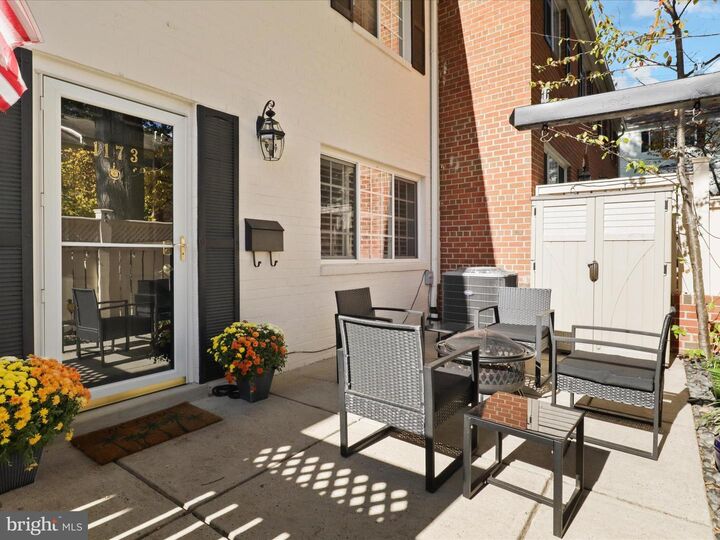 Property Photo:  1173 N Van Dorn Street  VA 22304 