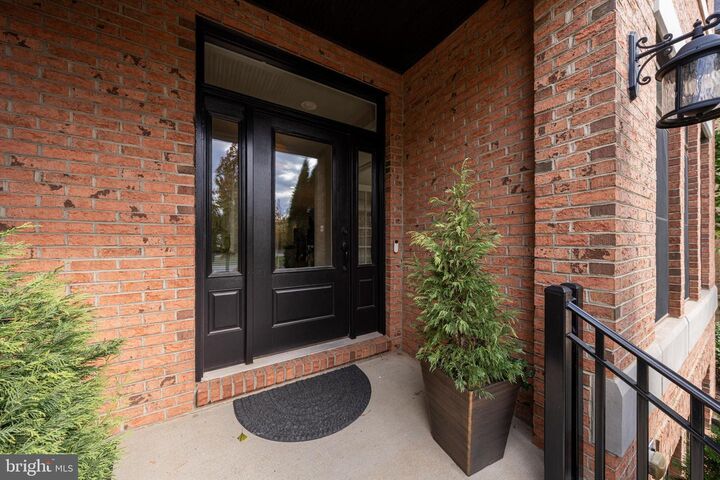 Property Photo:  44532 Stepney Drive  VA 20147