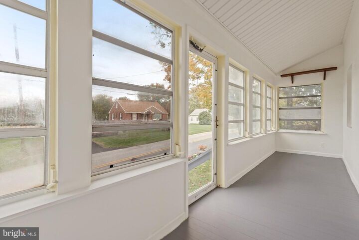 Property Photo:  657 Sinking Springs Lane  PA 17318