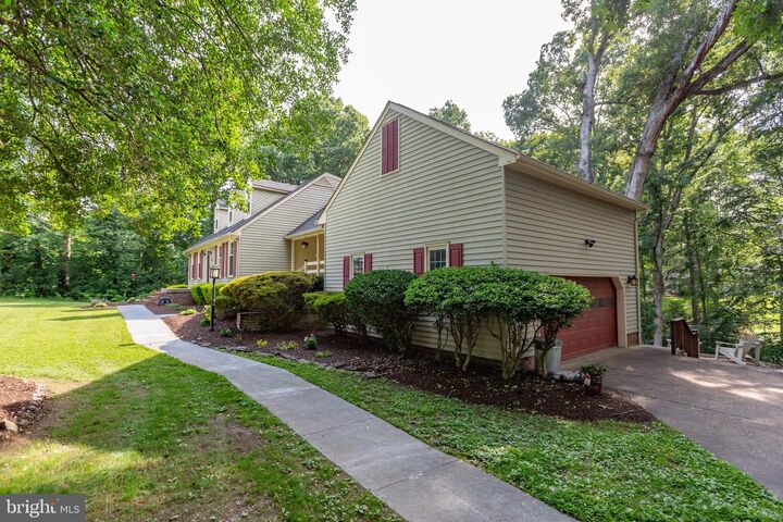 Property Photo:  1550 Clover Drive  VA 22407