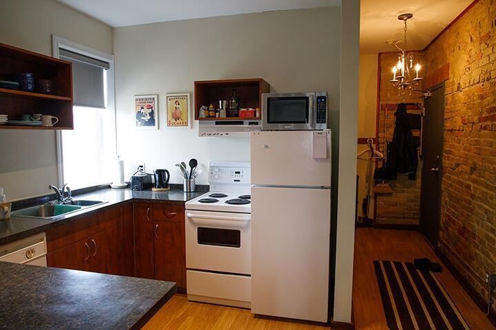 Property Photo:  821 St Paul Avenue  MB R3G 0K9