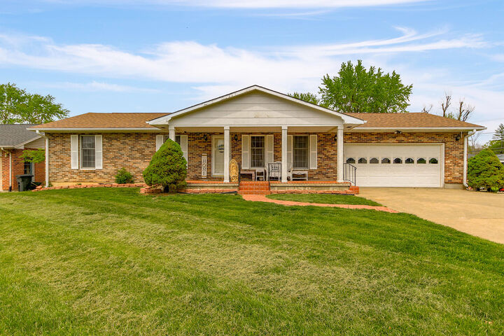 Property Photo:  1733 Beacon St  MO 65265 