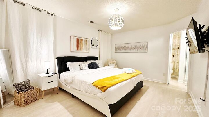Property Photo:  2434 Summer Meadow Court  NC 28216
