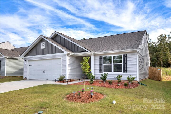 Property Photo:  670 Lamorak Place  SC 29729