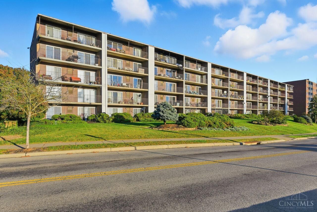 Property Photo:  2680 Lehman Road  OH 45204
