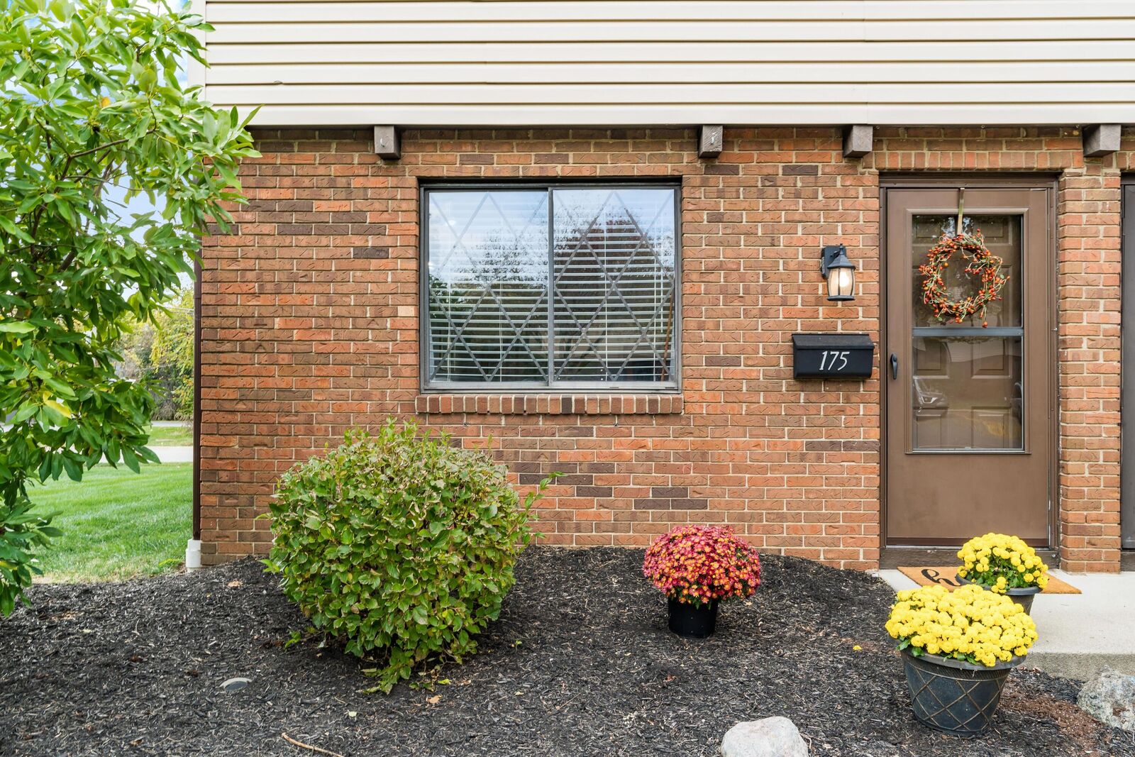 Property Photo:  175 Nottingham Court  OH 43081