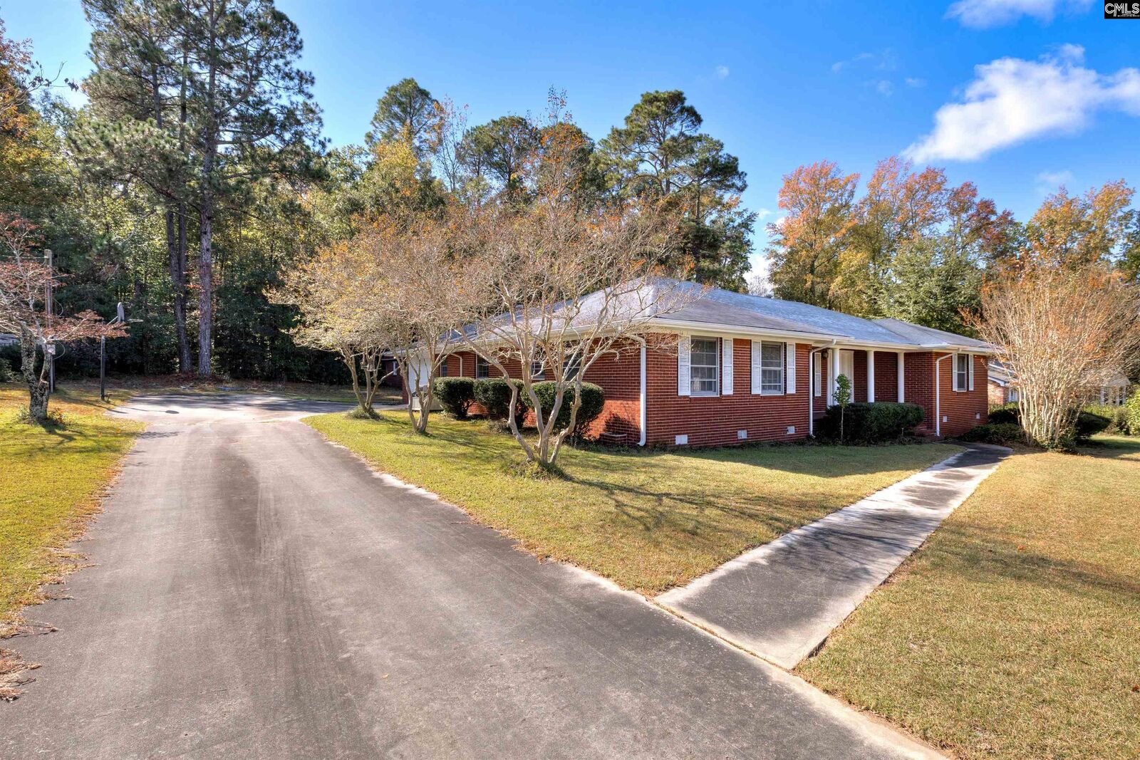Property Photo:  2069 Hydrick  SC 29118 