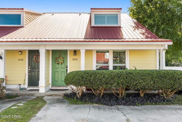 Property Photo:  4036 Woodridge Road  FL 32405