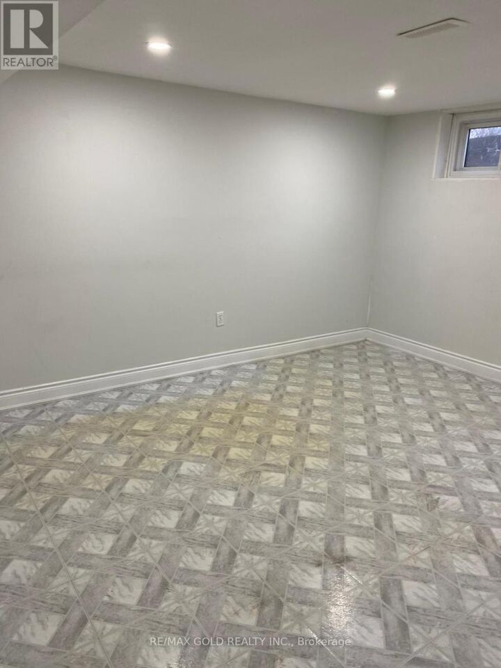 Property Photo: 13395 Creditview Road ON L7C 3G3