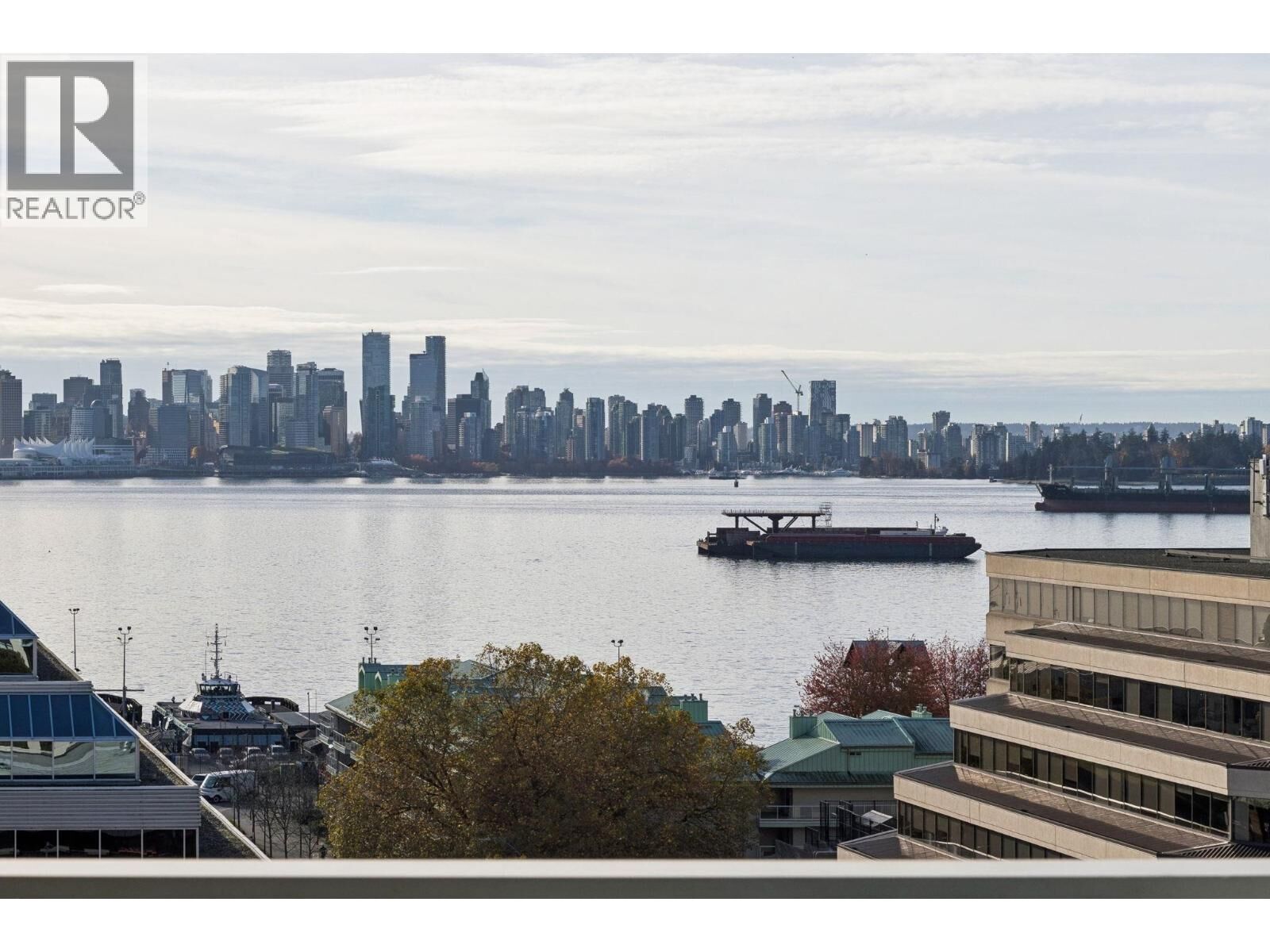 Photo de la propriété:  175 West 1st Street 810  BC V7M 3N9 