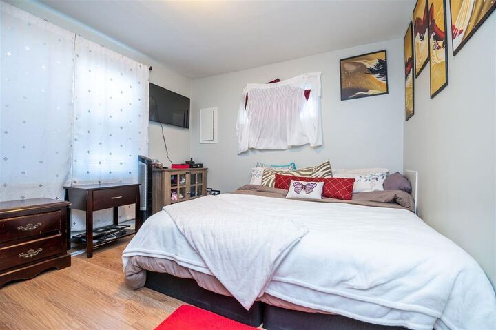 Photo de la propriété: 46080 First Avenue BC V2P 1W1