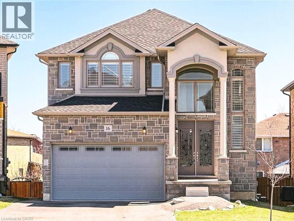 Property Photo:  16 Riva Court  ON L9B 0H9 