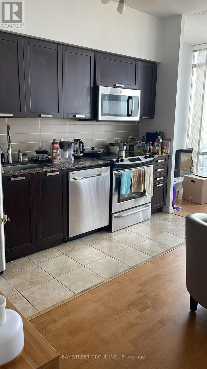Property Photo: 832 Bay Street West 3602 ON M5S 1Z6