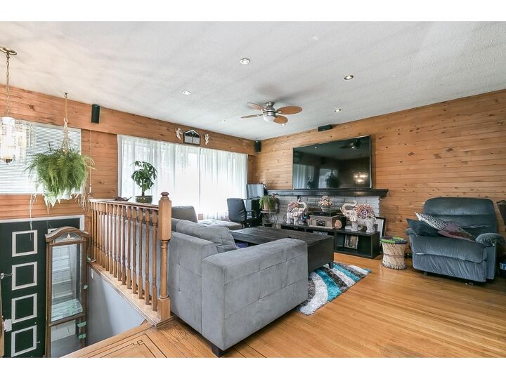 Photo de la propriété:  11405 92  BC V4C 3K8