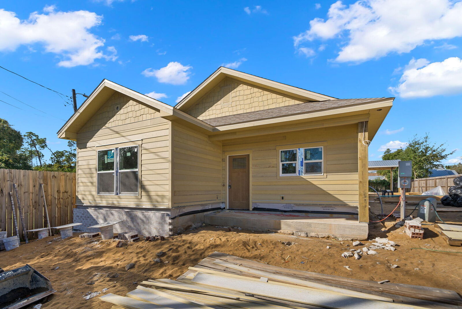 Property Photo: 1831 McKenzie Road FL 32409